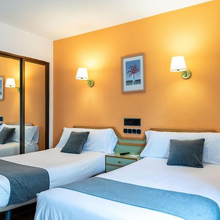 Hotel Alda Ґіхуело Екстер'єр фото