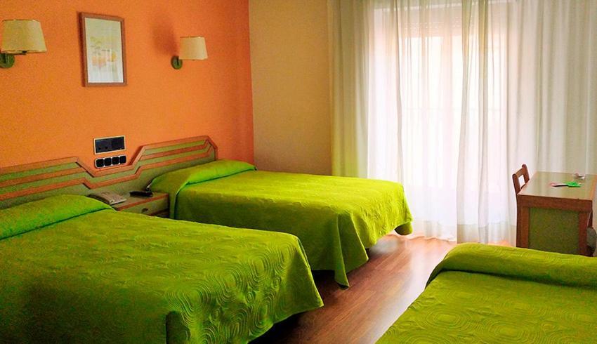 Hotel Alda Ґіхуело Екстер'єр фото