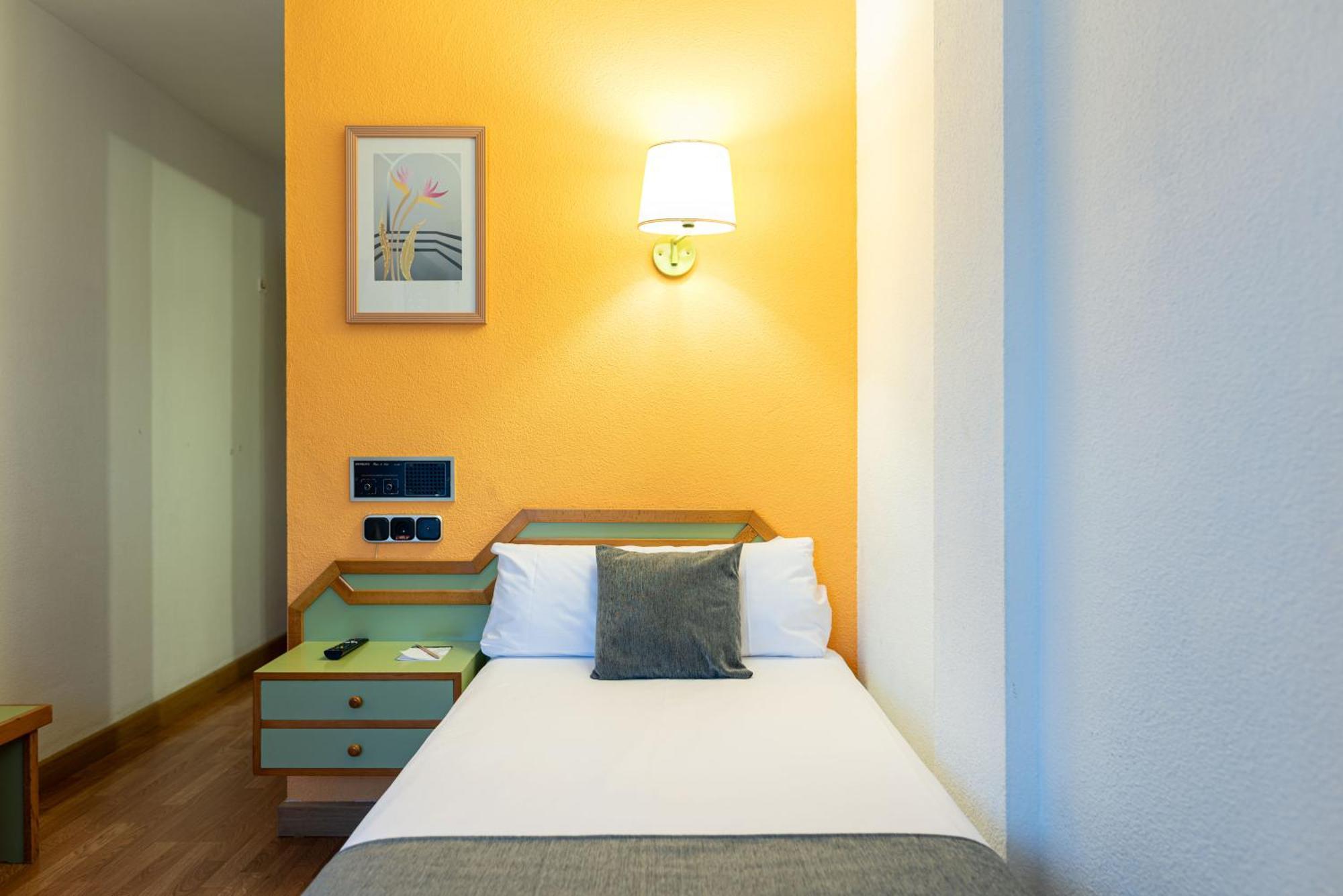 Hotel Alda Ґіхуело Екстер'єр фото